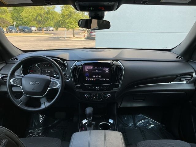 chevrolet traverse limited 2024 1GNETVKW1RJ135370 image chevrolet traverse limited 2024 1GNETVKW1RJ135370 image